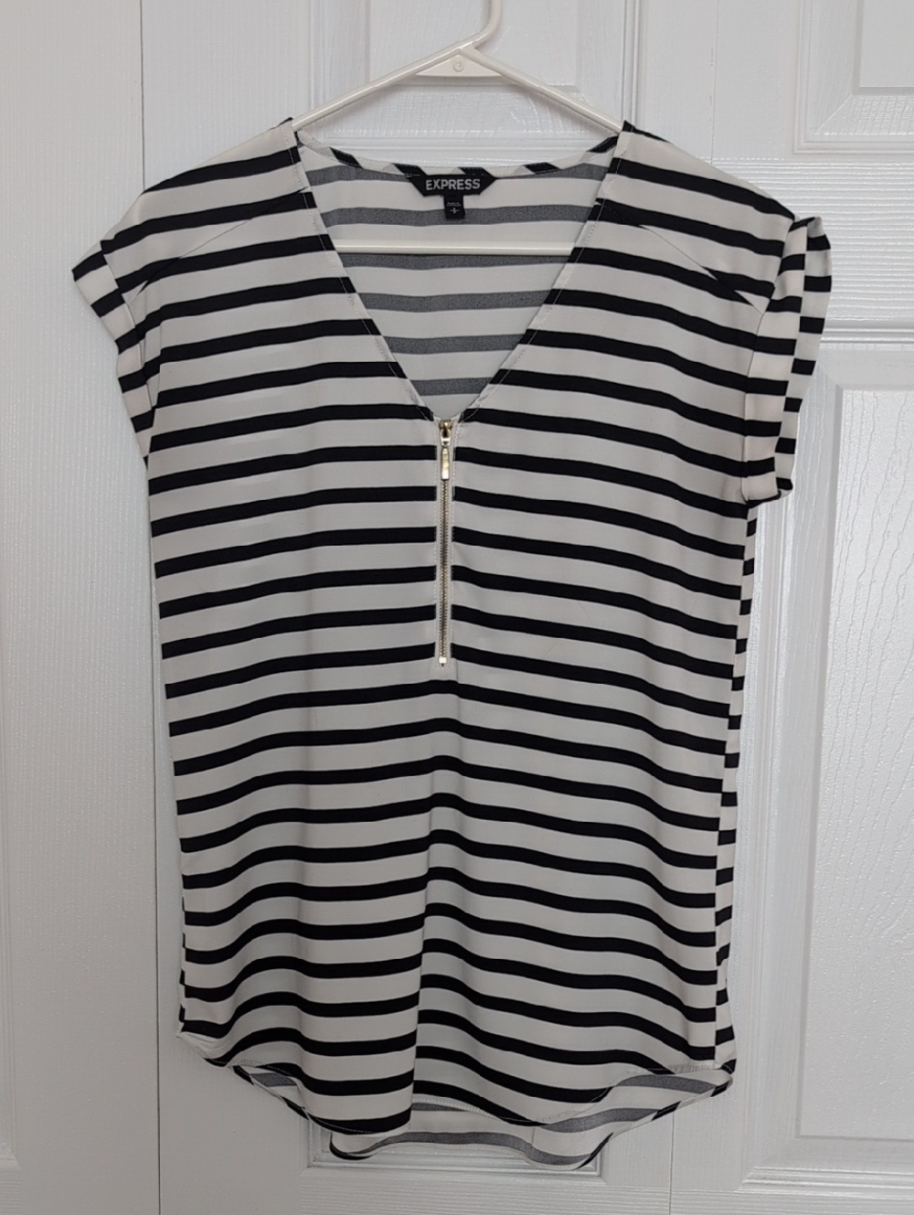Express Black and White Striped Zip V-Neck Blouse
